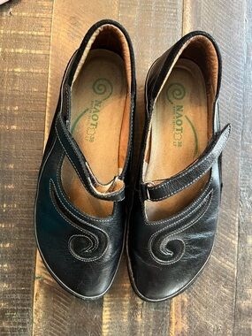 Naot Sea Black Leather Mary Jane Loafers with Swirl Stitching